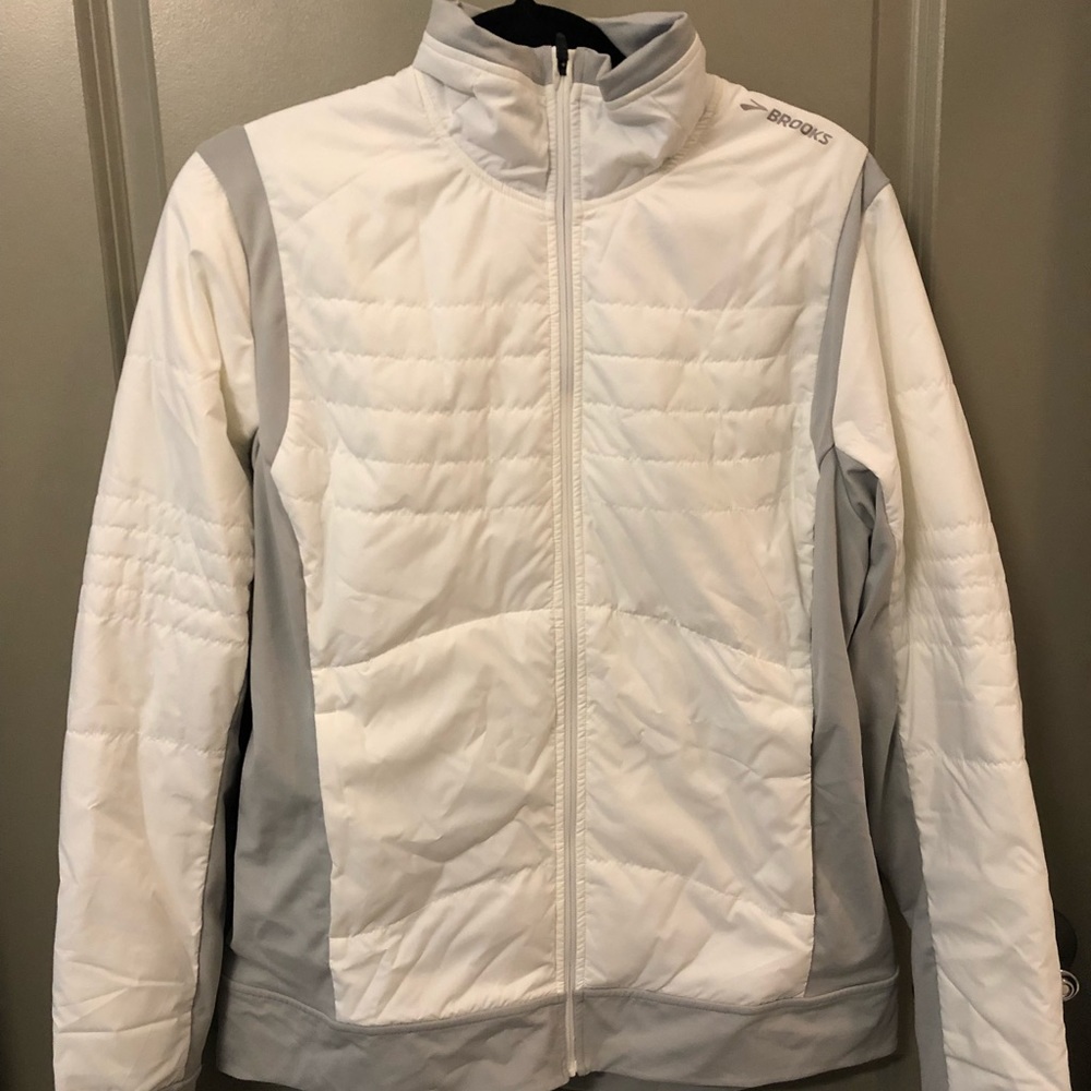 Brooks cascados thermal jacket